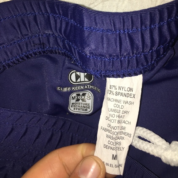 Spanks - Picture 3 of 3